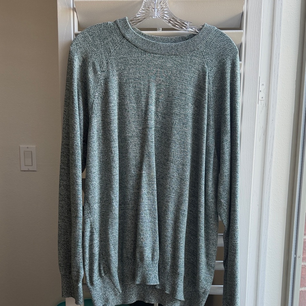 H&M Men's Heathered Sage Crewneck Sweater